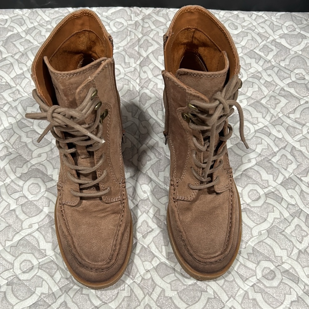 Zodiac- Platform Lace-up Suede Boots - Picture 2 of 10